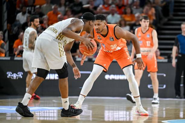 众和专家对 众和专家对